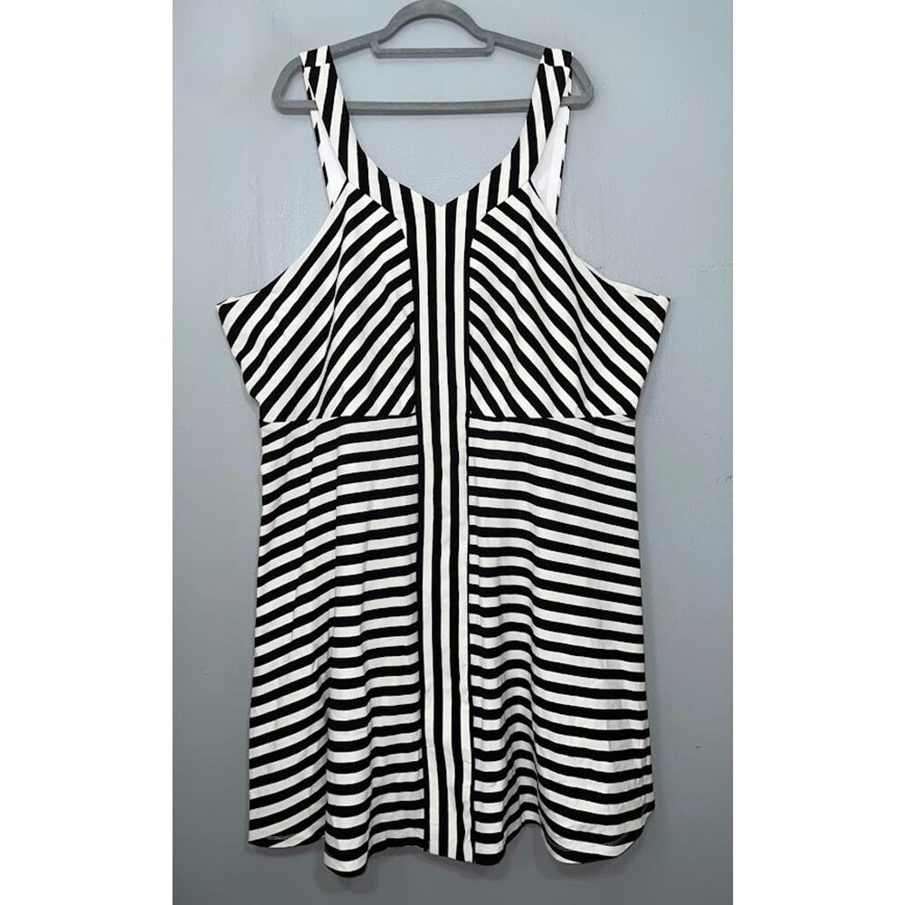 Torrid Plus Size 6 Black White Striped Ponte Knit Sleeveless Skater Dress